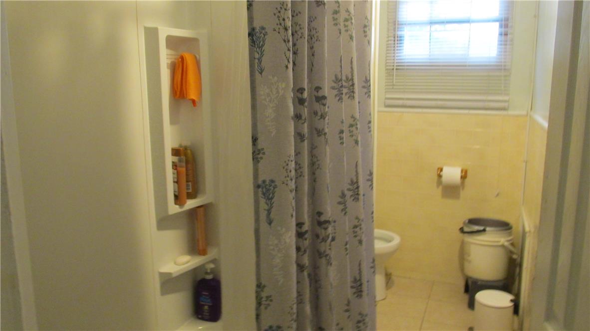 679 Northampton Street Property Photo 15