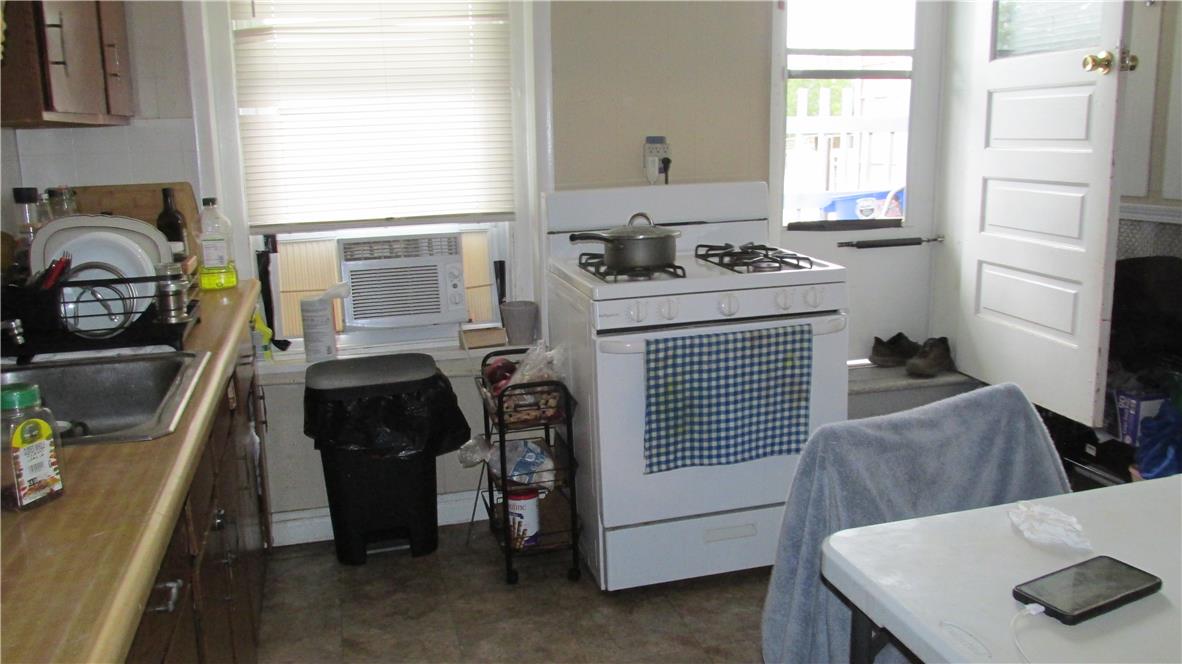 679 Northampton Street Property Photo 20