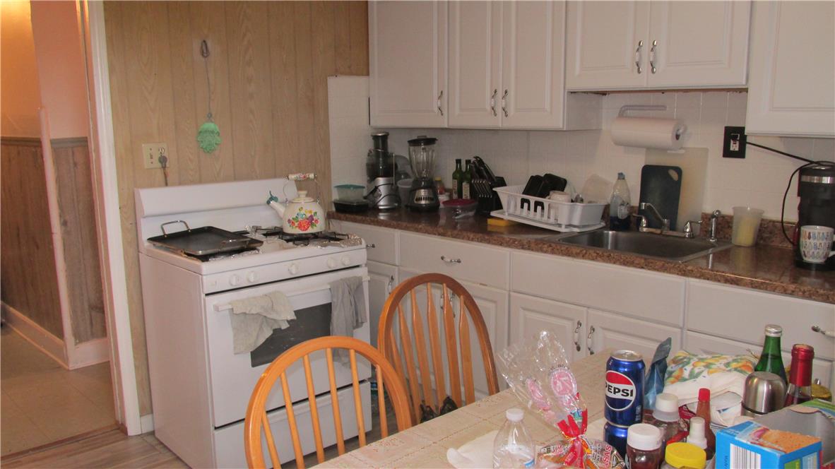 679 Northampton Street Property Photo 24