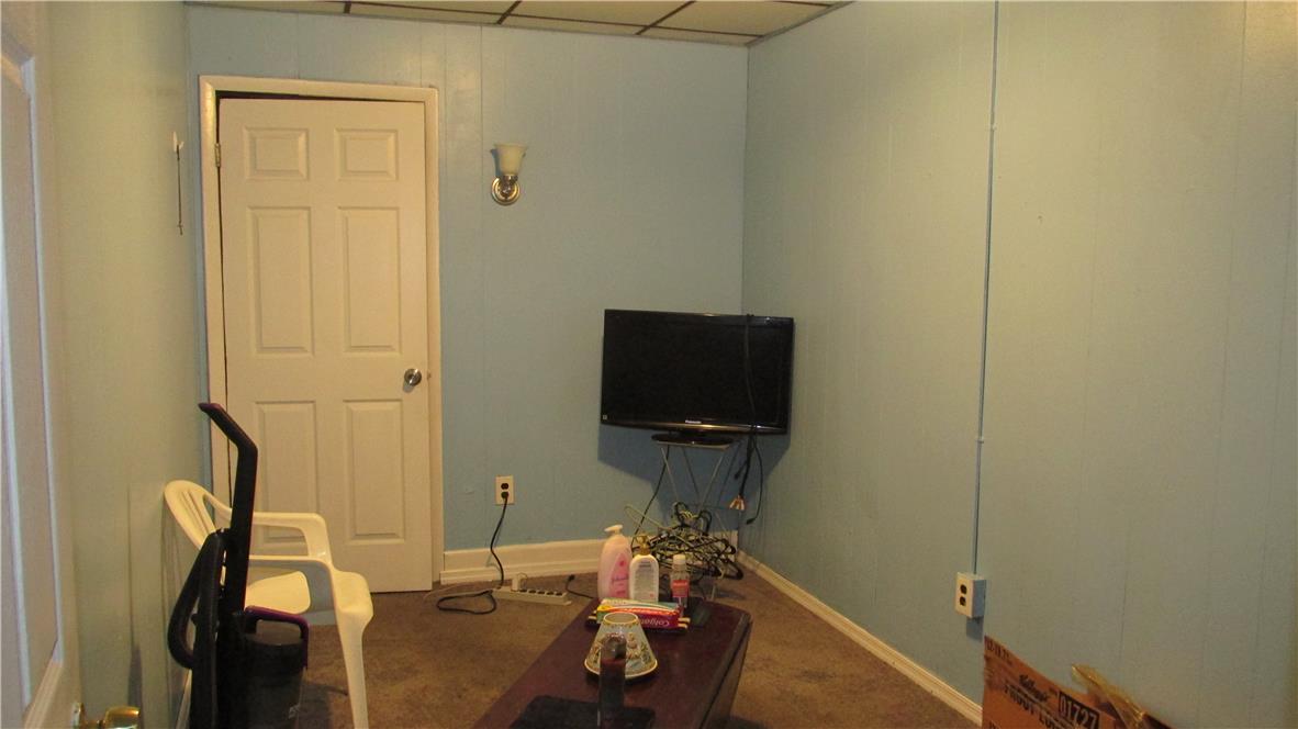 679 Northampton Street Property Photo 38