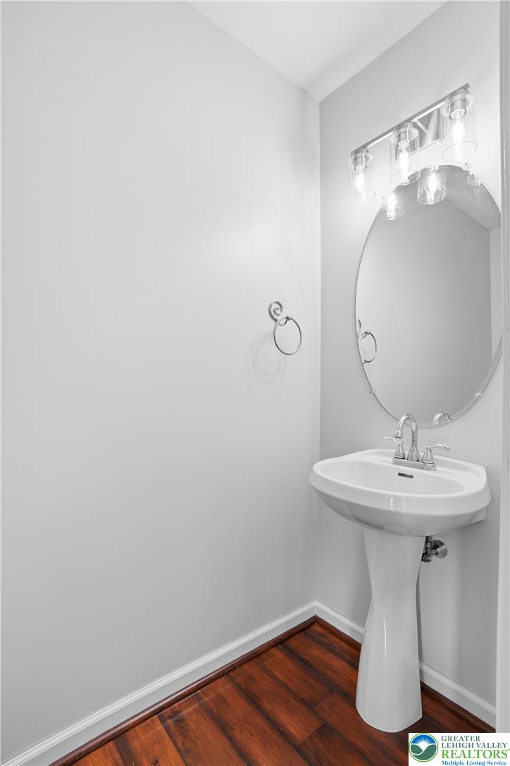 55 Autumn Lane Property Photo 24