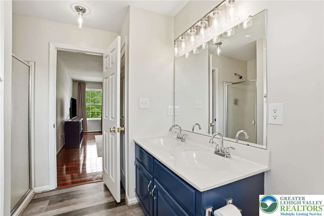 55 Autumn Lane Property Photo 32