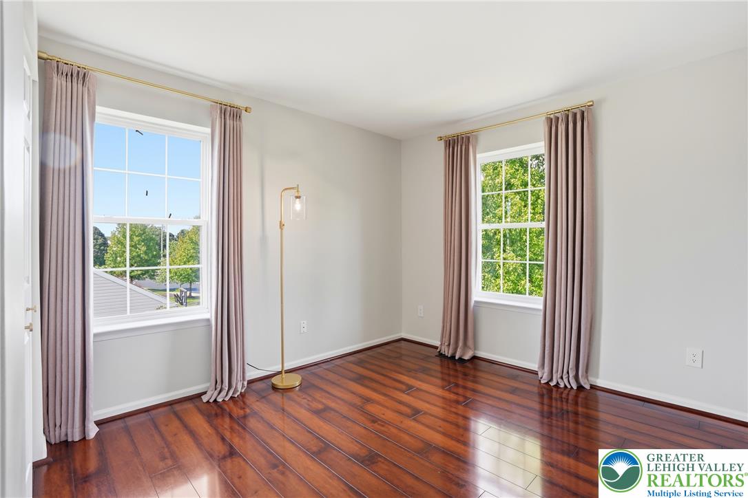 55 Autumn Lane Property Photo 36