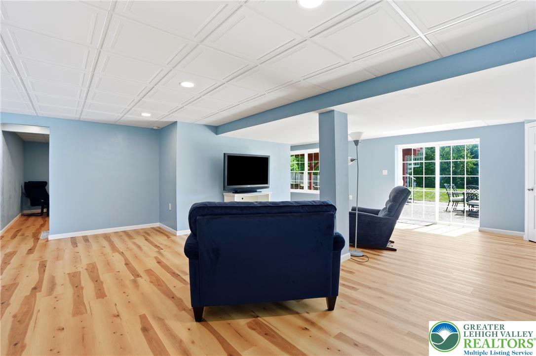 55 Autumn Lane Property Photo 44