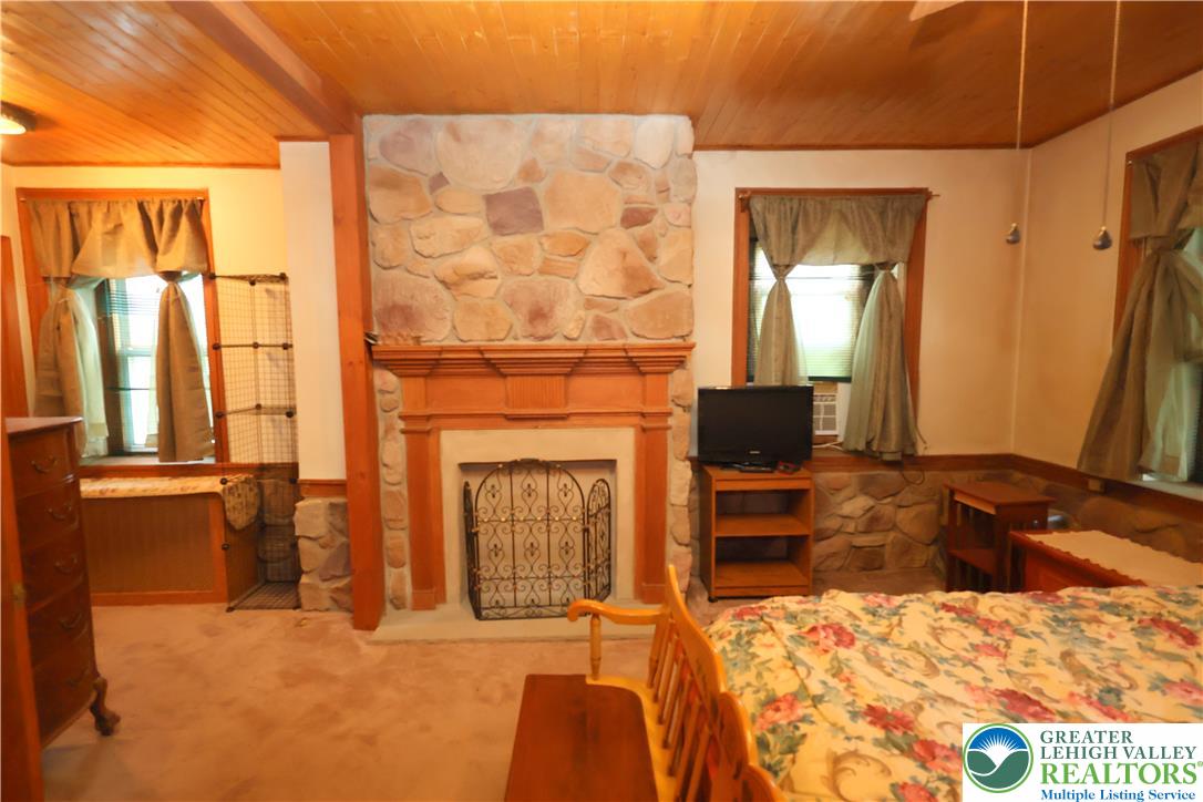 3845 Wilson Avenue Property Photo 6