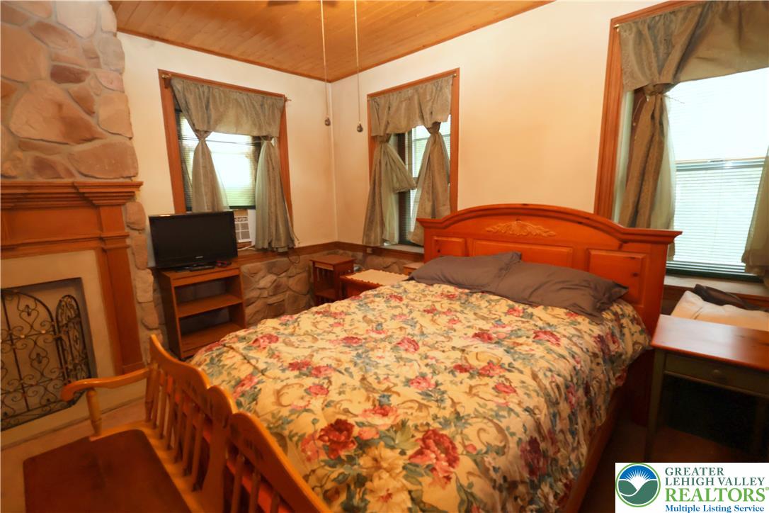 3845 Wilson Avenue Property Photo 9