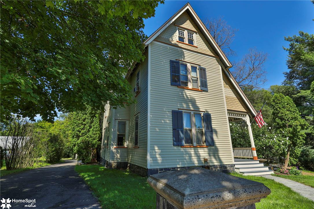 507 East Station Avenue Property Photo 6