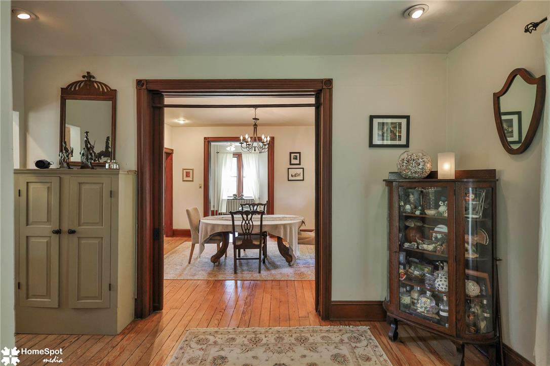 507 East Station Avenue Property Photo 23