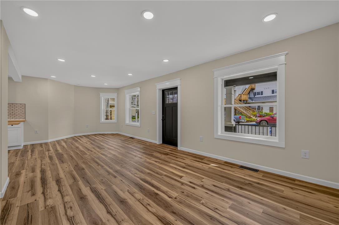14 South Broad Street Property Photo 9
