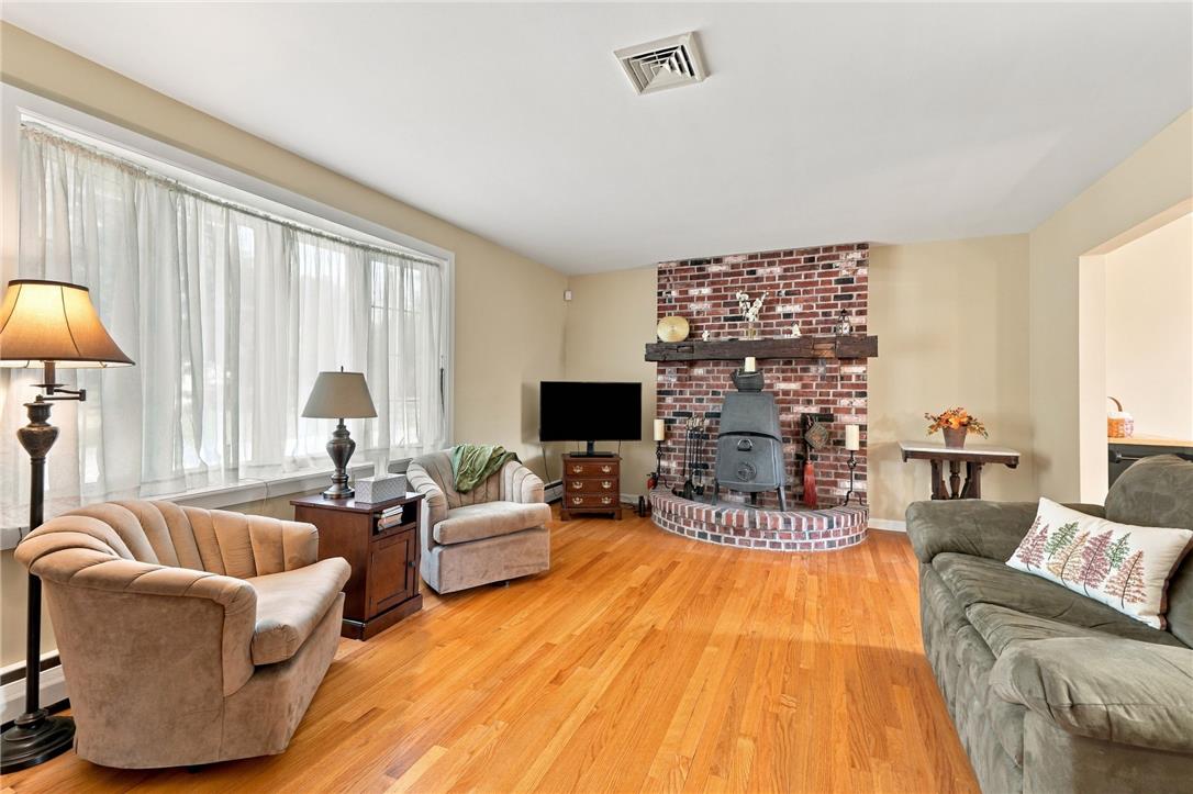 1543 Stoke Park Road Property Photo 22