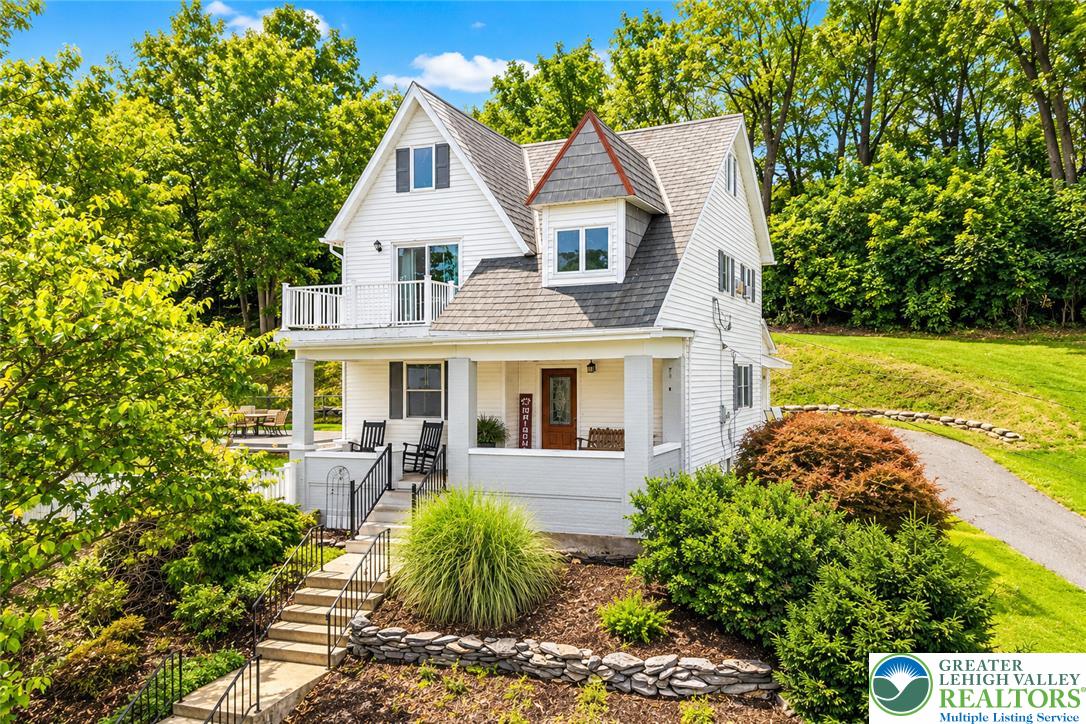 5525 Lehigh Street Property Photo 1