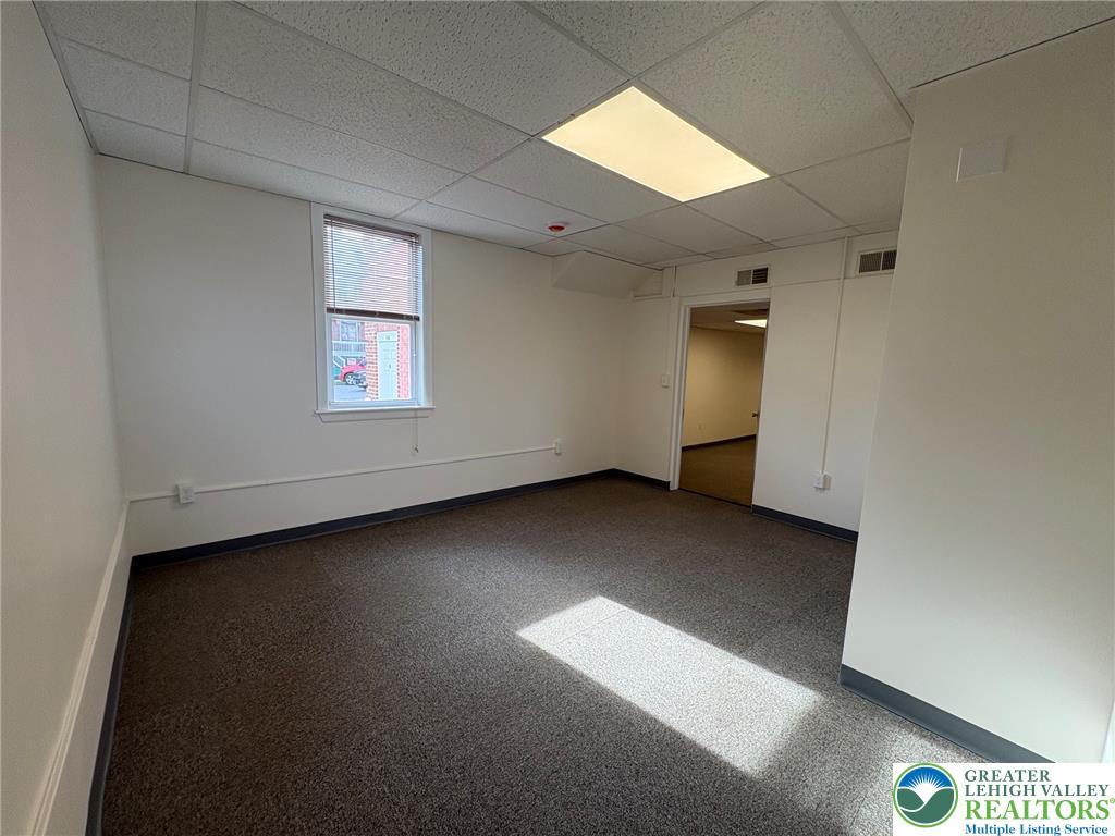146 North Street Property Photo 9