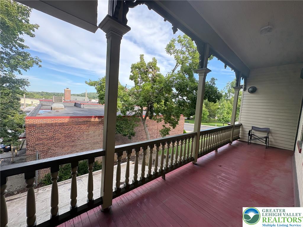 146 North Street Property Photo 15