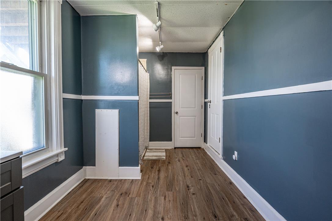 715 2nd Street Property Photo 32