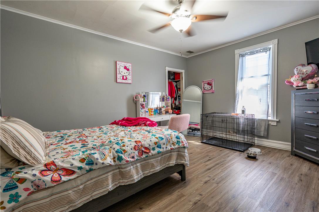 715 2nd Street Property Photo 34