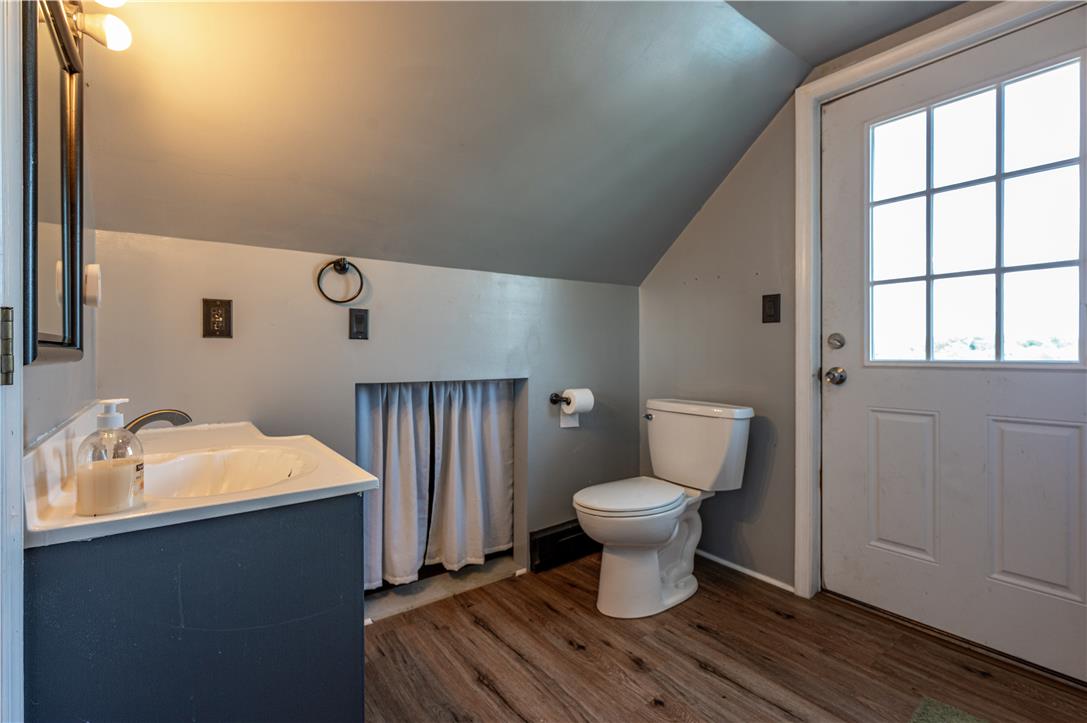 715 2nd Street Property Photo 47