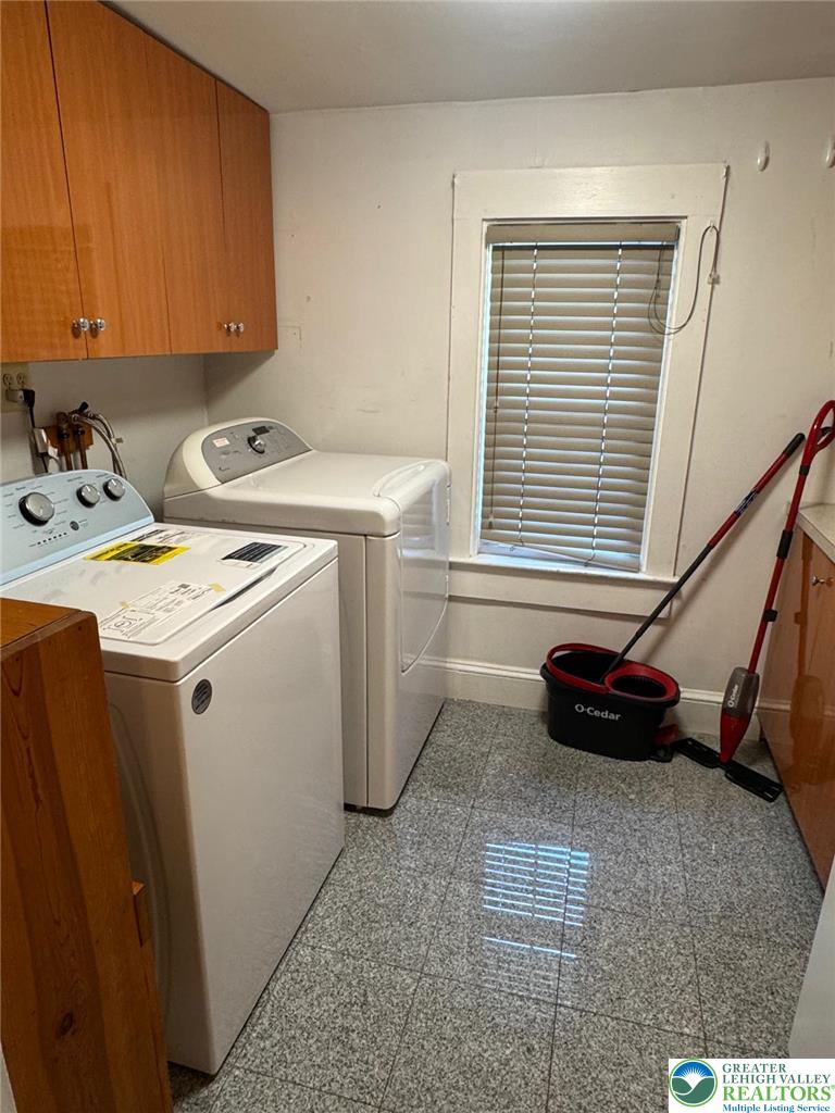 26 Center Ave Property Photo 13