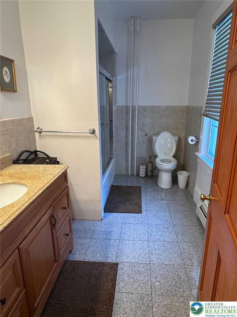 26 Center Ave Property Photo 24