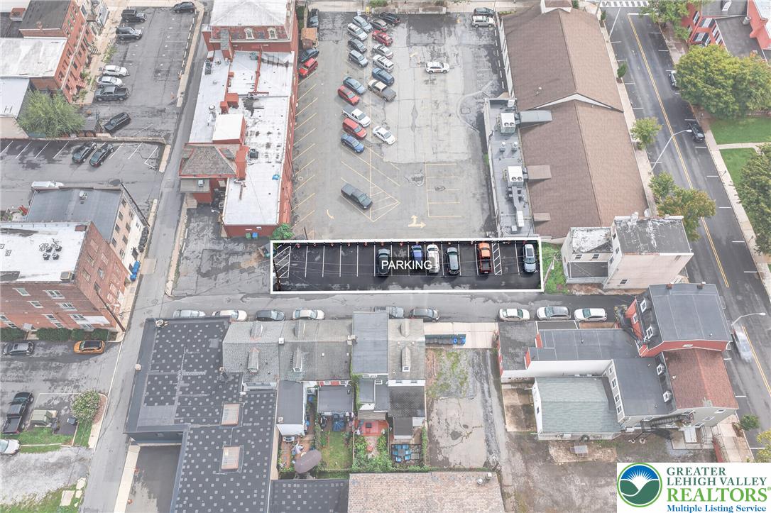 428 Northampton St 1r Property Photo 4