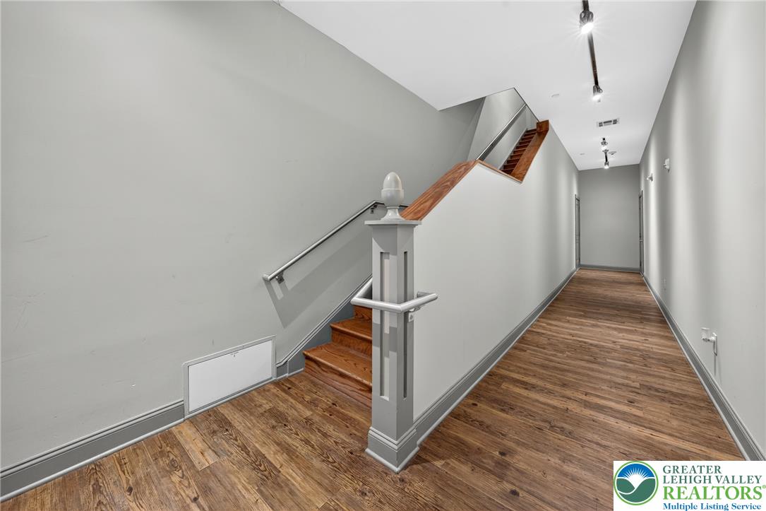 428 Northampton Street 2b Property Photo 8