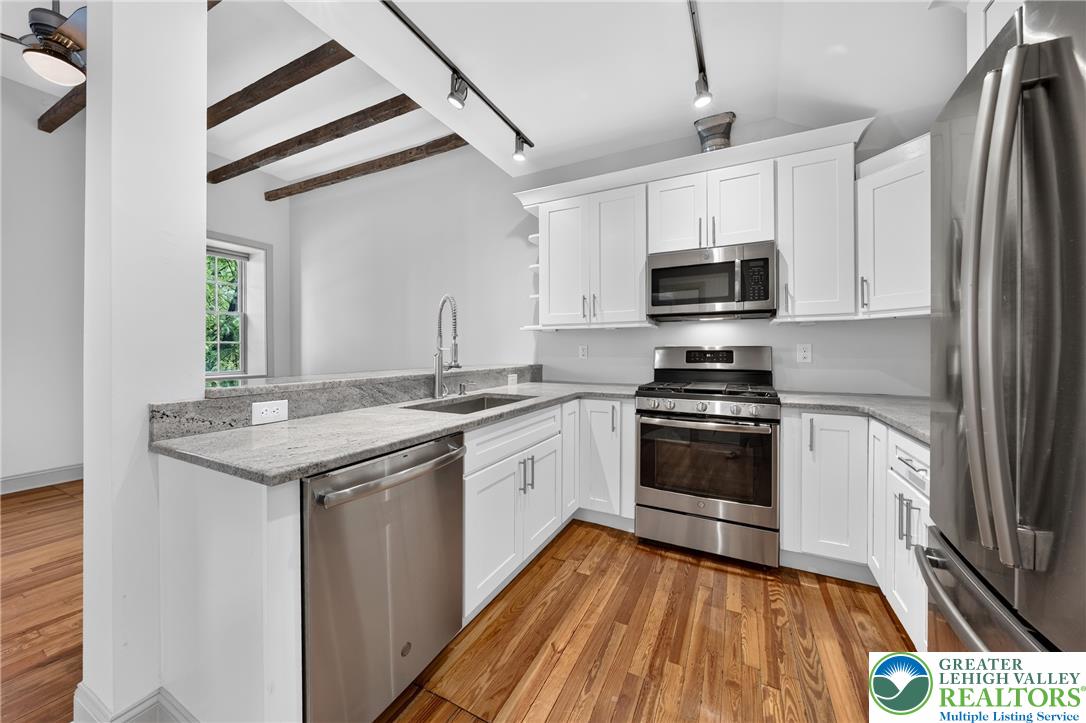 428 Northampton Street 2b Property Photo 14