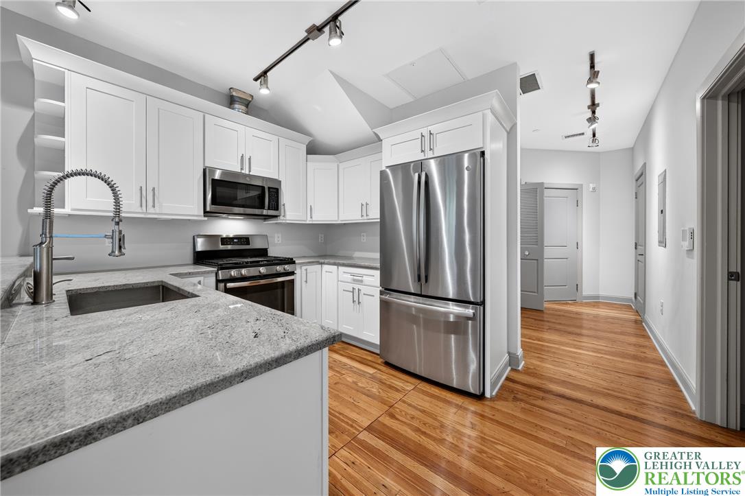 428 Northampton Street 2b Property Photo 15