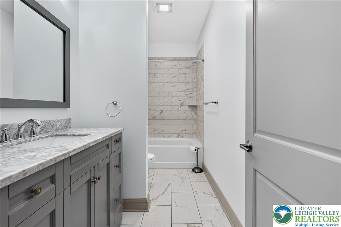428 Northampton Street 2b Property Photo 28
