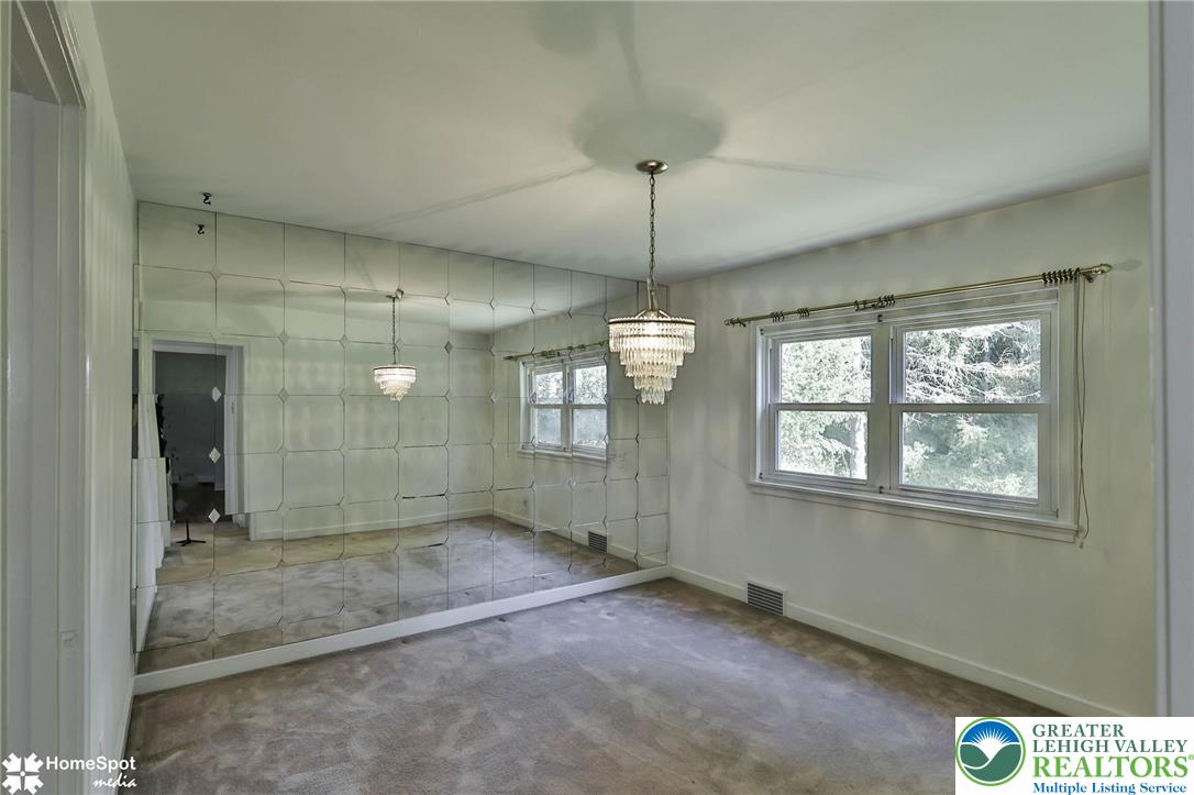 1439 Westgate Drive Property Photo 16
