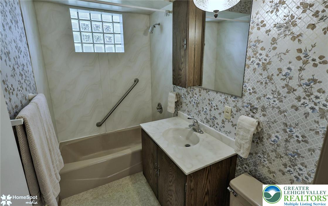 1439 Westgate Drive Property Photo 18