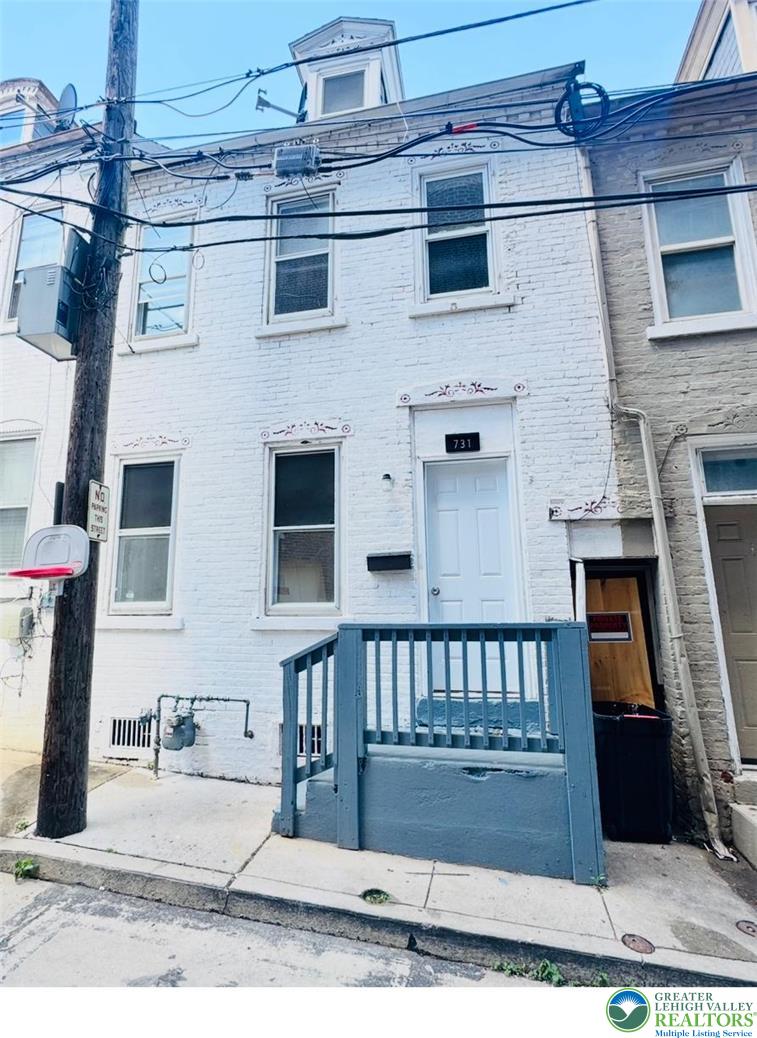 731 Chestnut Street Property Photo 1