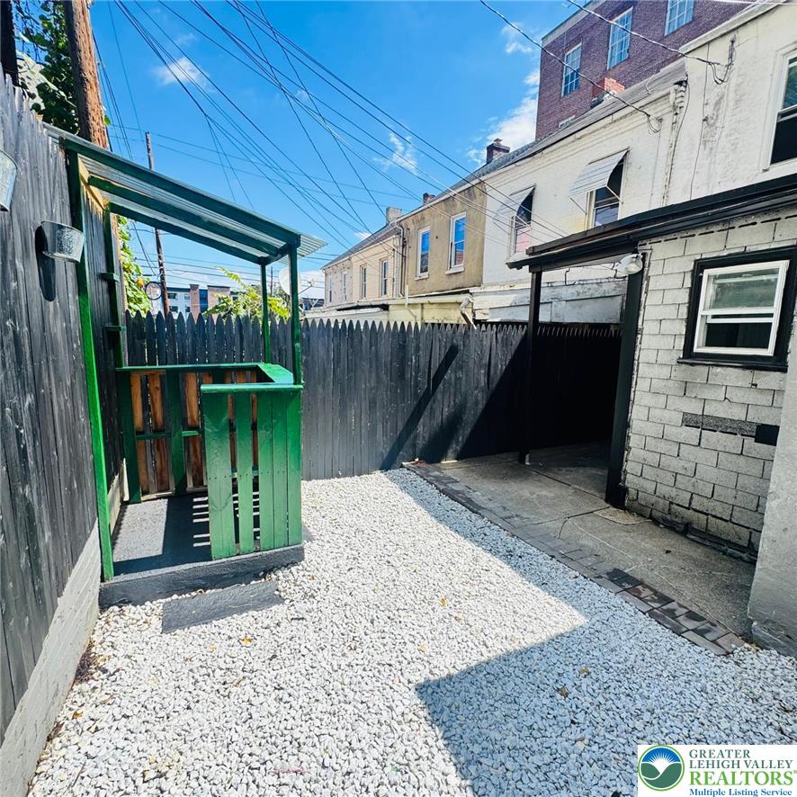 731 Chestnut Street Property Photo 12
