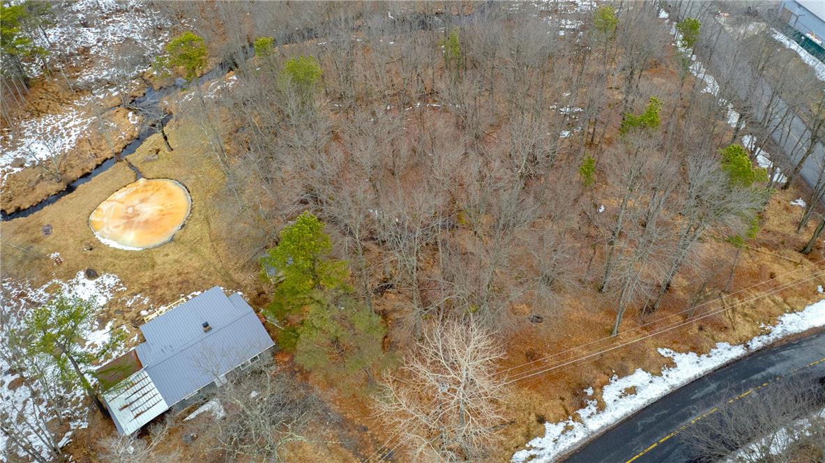 Brook Run Lane 131 Property Photo 3