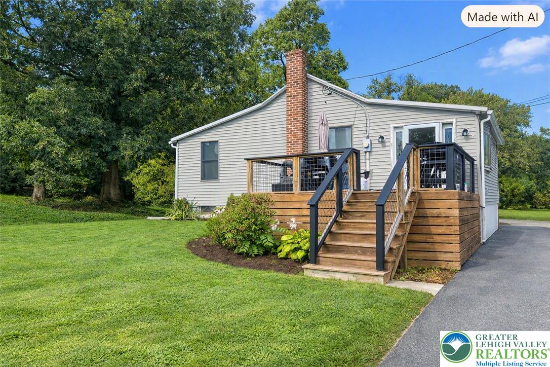 1749 Minesite Road Property Photo 1