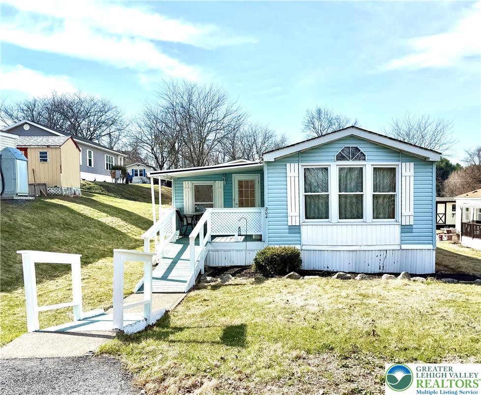 204 Molly Pitcher Road Property Photo 2