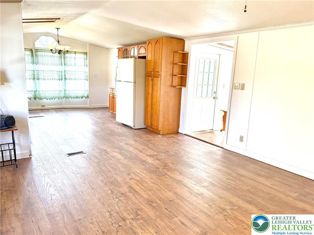 204 Molly Pitcher Road Property Photo 12