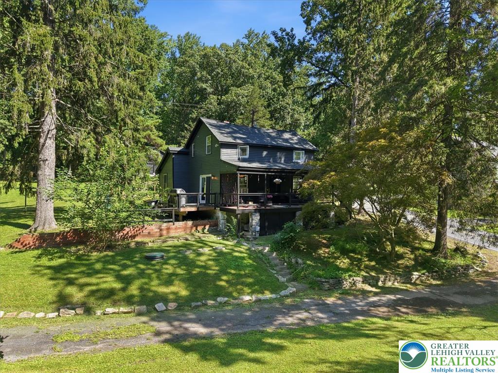 1408 Fox Gap Road Property Photo 1