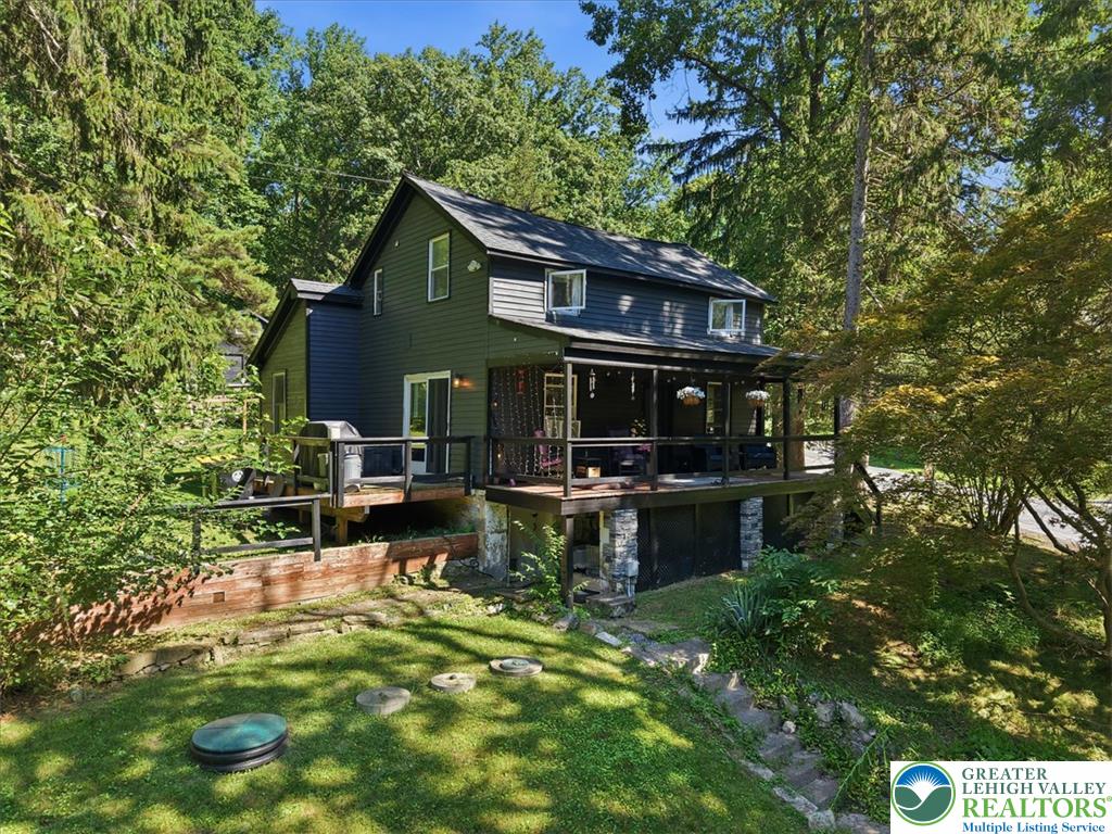 1408 Fox Gap Road Property Photo 2