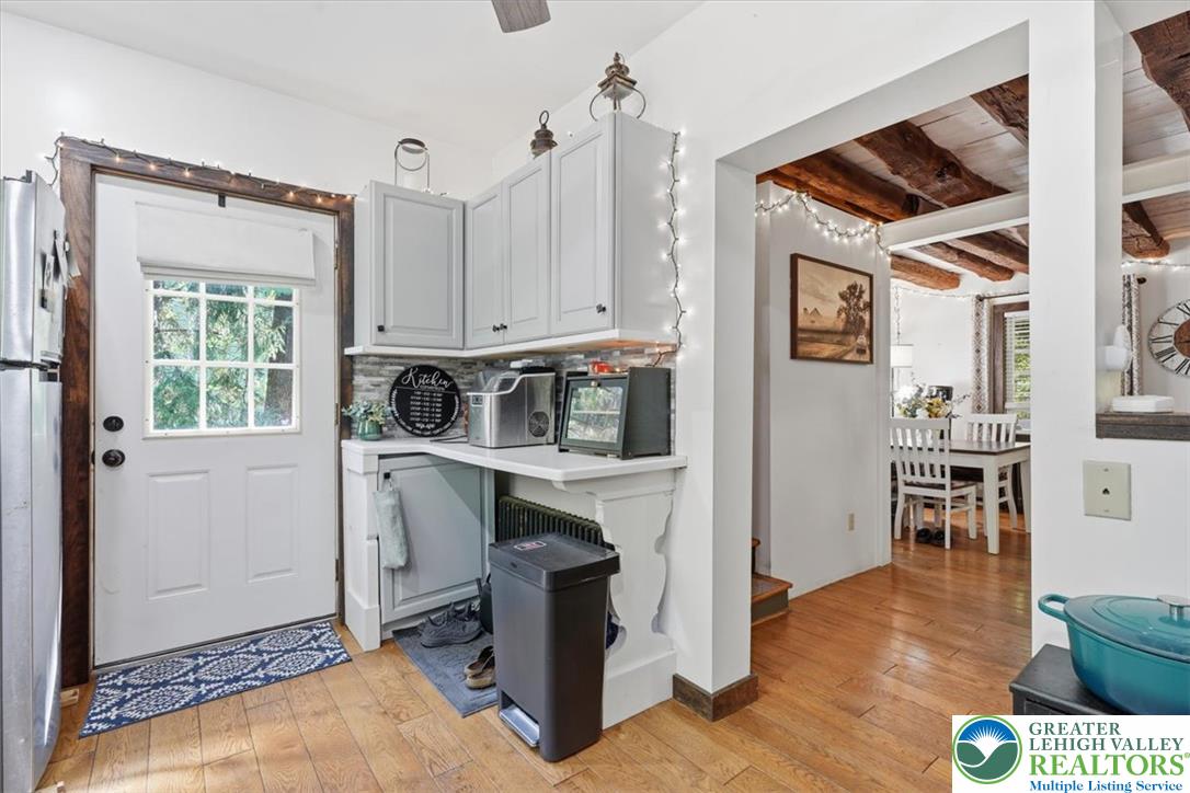 1408 Fox Gap Road Property Photo 13