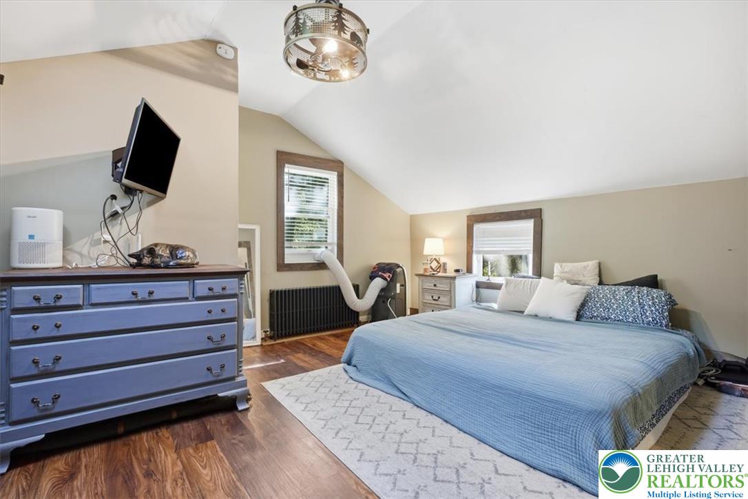 1408 Fox Gap Road Property Photo 18