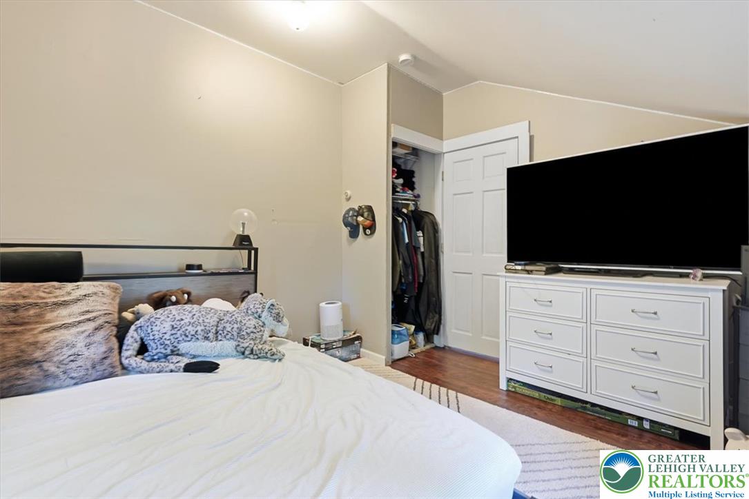 1408 Fox Gap Road Property Photo 21