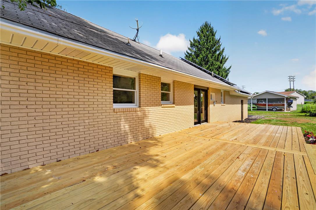 524 Clyde Street Property Photo 7