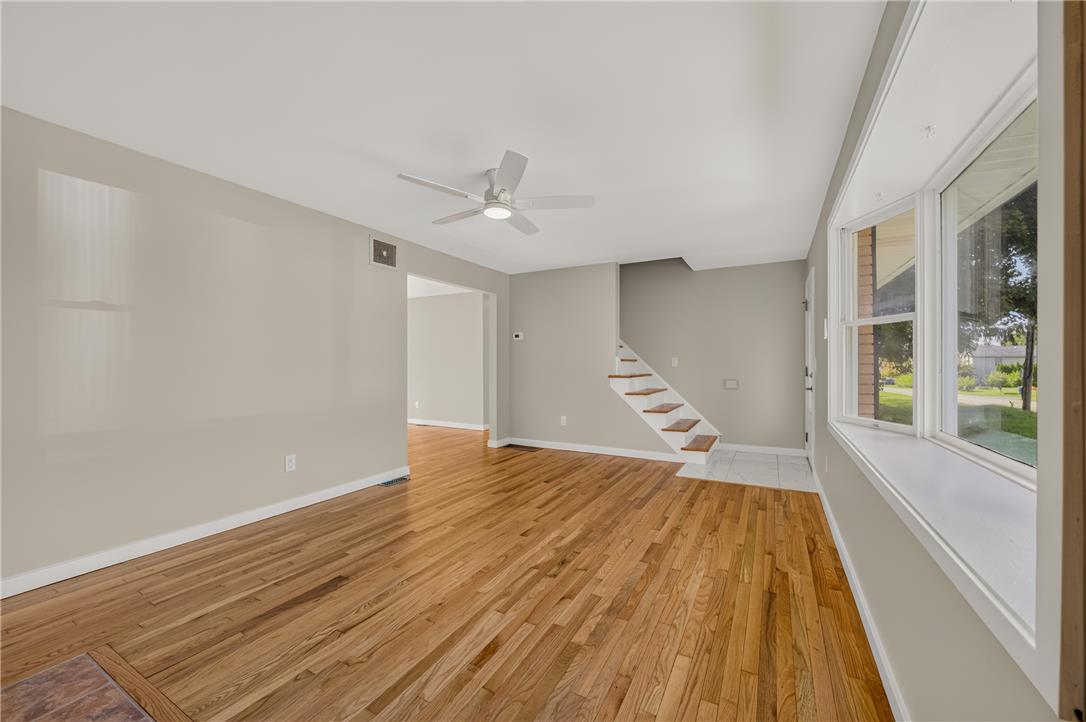 524 Clyde Street Property Photo 12