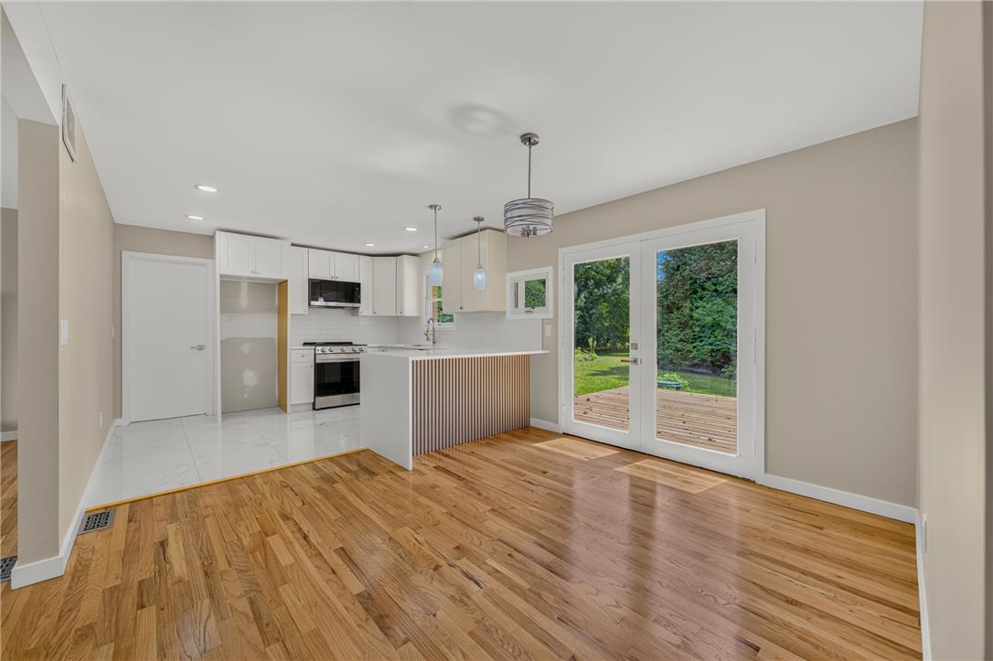 524 Clyde Street Property Photo 16