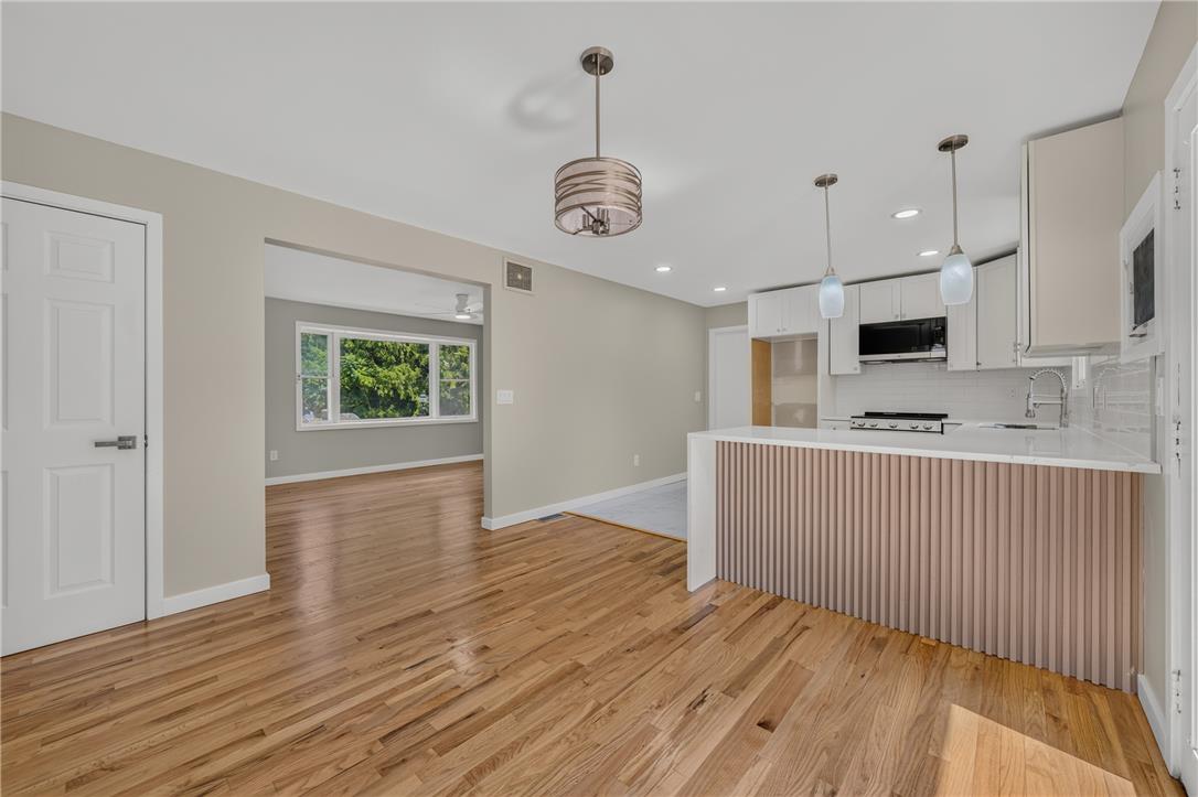 524 Clyde Street Property Photo 17