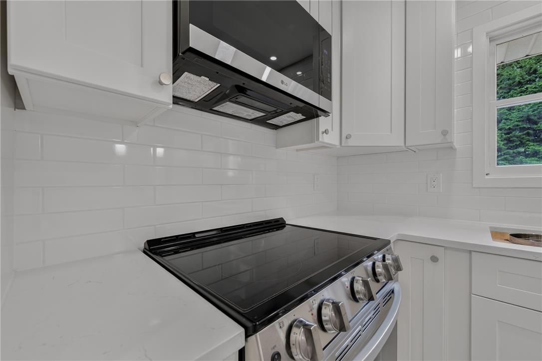 524 Clyde Street Property Photo 23