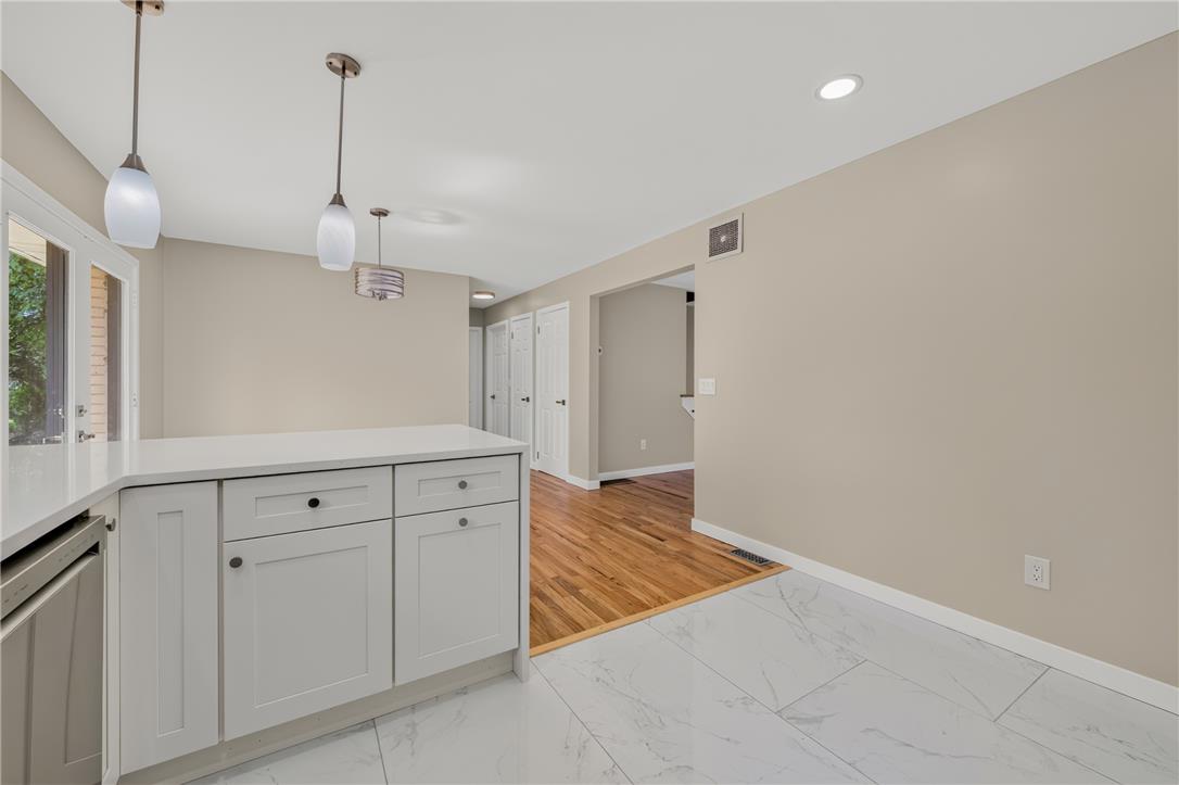 524 Clyde Street Property Photo 24