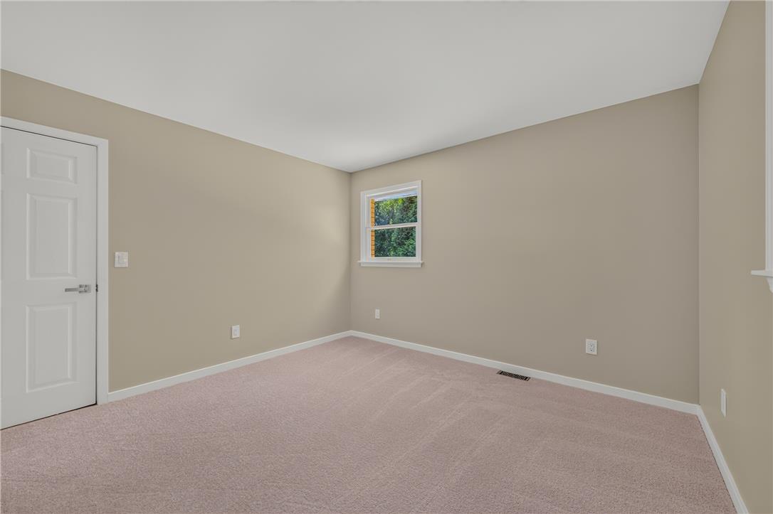 524 Clyde Street Property Photo 27