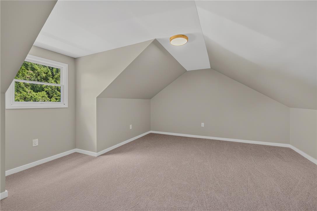 524 Clyde Street Property Photo 35