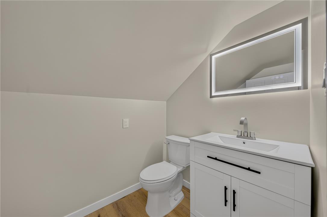 524 Clyde Street Property Photo 38
