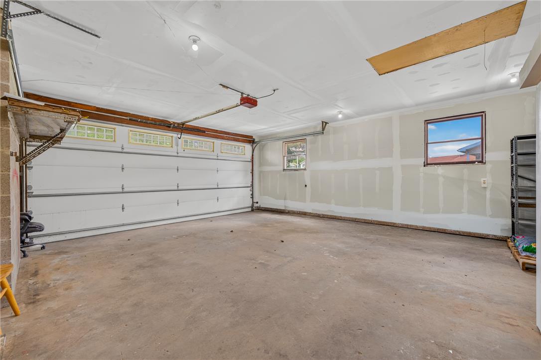 524 Clyde Street Property Photo 43